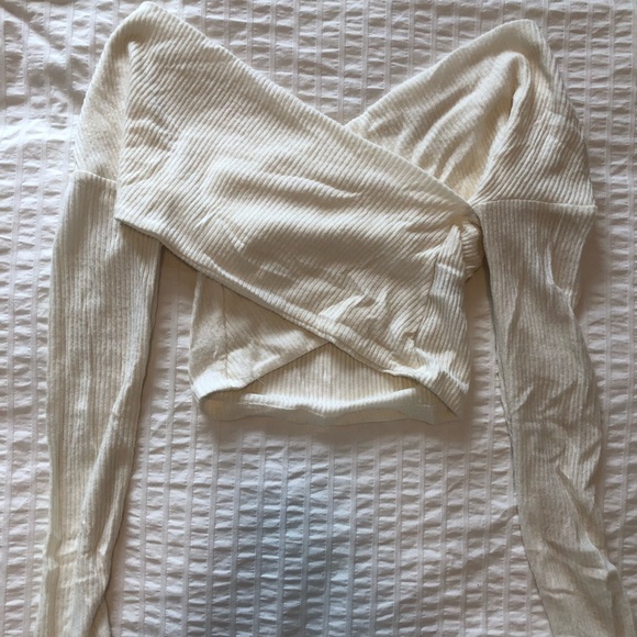 M Boutique Cream Wrap Top - Picture 2 of 2